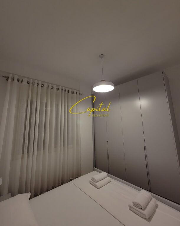 APARTAMENT ME QIRA 1+1 RRUGA E DURRESIT 55.000 LEKE
