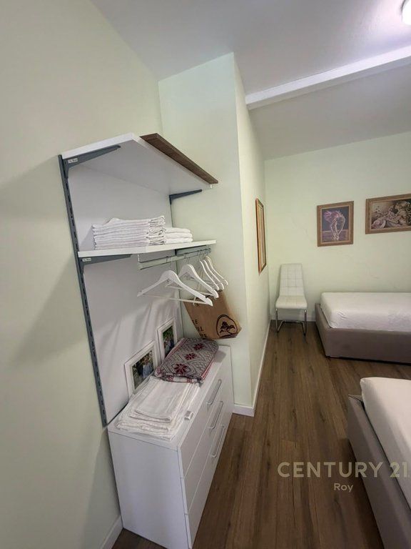 SHITET APARTAMENT 1+1+POST PARKIMI NE GOLEM !