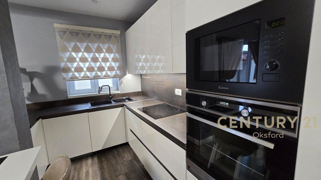 JEPET ME QIRA APARTAMENT 2+1+PARKIM NE SAUK 650 € /Muaj