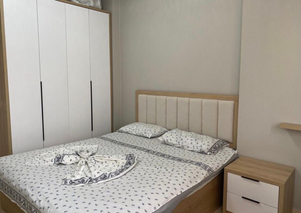 Jepet me qira apartament 1+1 te Rruga e Elbasanit!