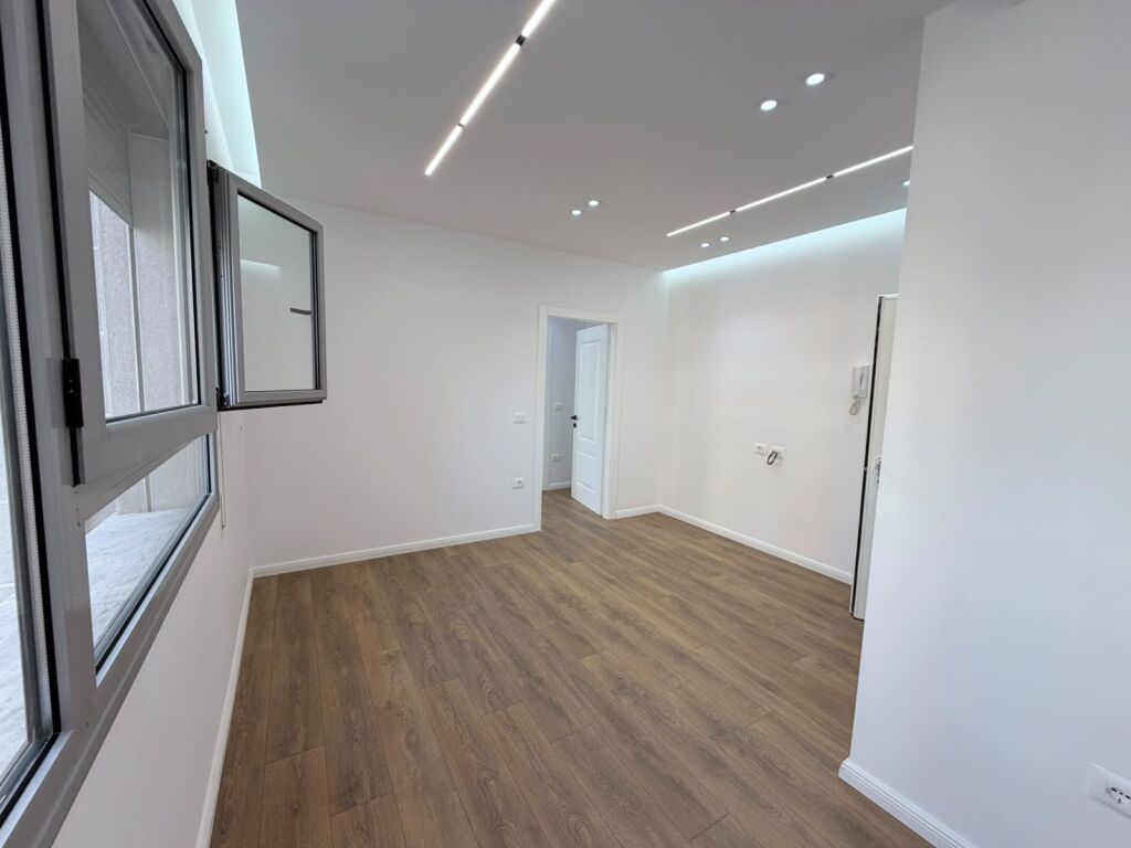 1+1 apartment for sale, 21 Dhjetori area, Shefqet Musaraj Street – ID 5549
