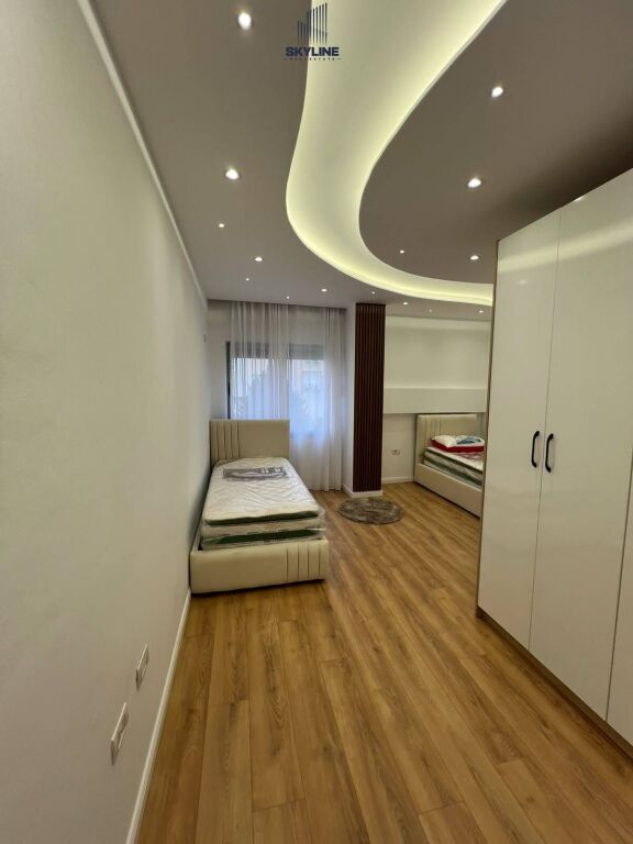 Jepet Me Qera Apartament 2+1-Misto Mame