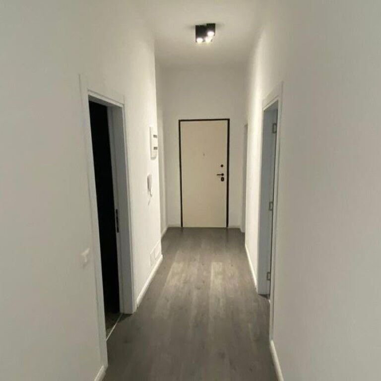 🏢 JEPET ZYRË ME QIRA – SQUARE 21 | ARLIS CONSTRUCTION