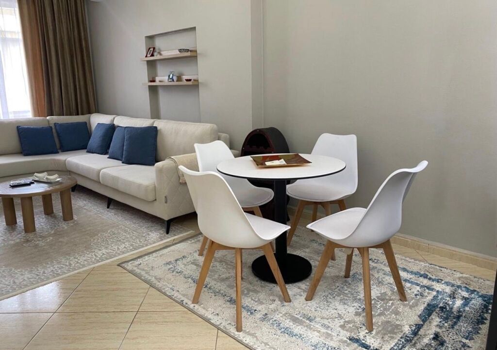 Jepet me qira apartament 1+1 te Rruga e Elbasanit!
