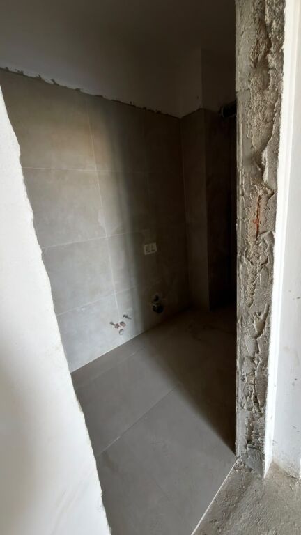 APARTAMENT 2+1 PËR SHITJE – RRUGA E KAVAJËS