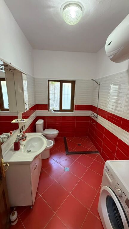 FOR RENT APARTMENT 3+1 AREA VILA E ZOGUT, DURRES