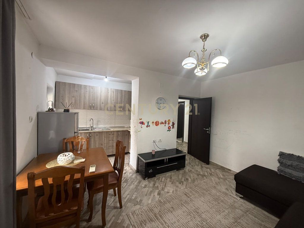 Shitet 2+1 ne Xhamllik, Tirane - 160'000 EURO