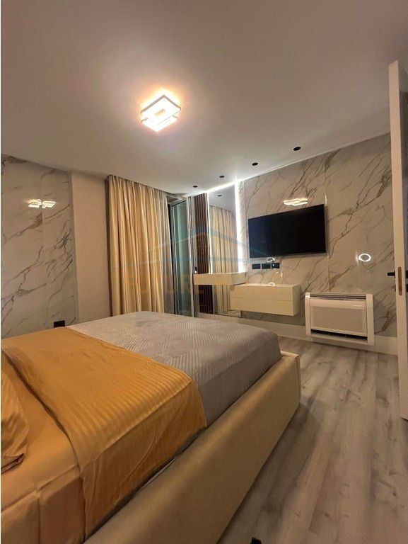 Qira, Apartament 2+1+2, Bllok, Tiranë.
