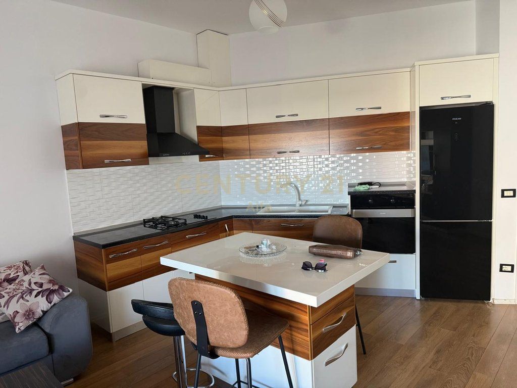 Appartamento 1+1 in Affitto – Giardino Botanico !! 550 € /Mese 50,000 Lek /Mese