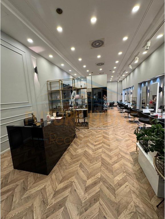 In vendita, Locale Commerciale, Via Kosovarëve, Tirana.