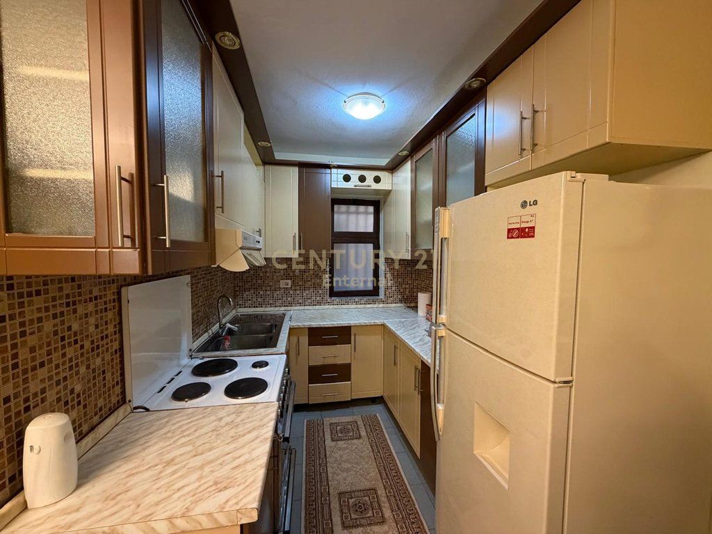 APARTAMENT 2+1 ME QIRA – PRANË MINISTRISË SË JASHTME