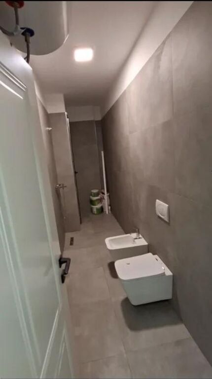 Super ap 1+1 in via Dibra (selvia)