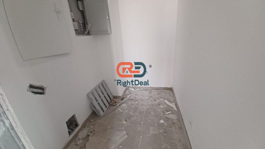 Tek Vertikal Forest, Perballe Stadiumit Air Albania, Jepet Me Qira Ambient Ideal Per Zyra Apo Klinika !!!