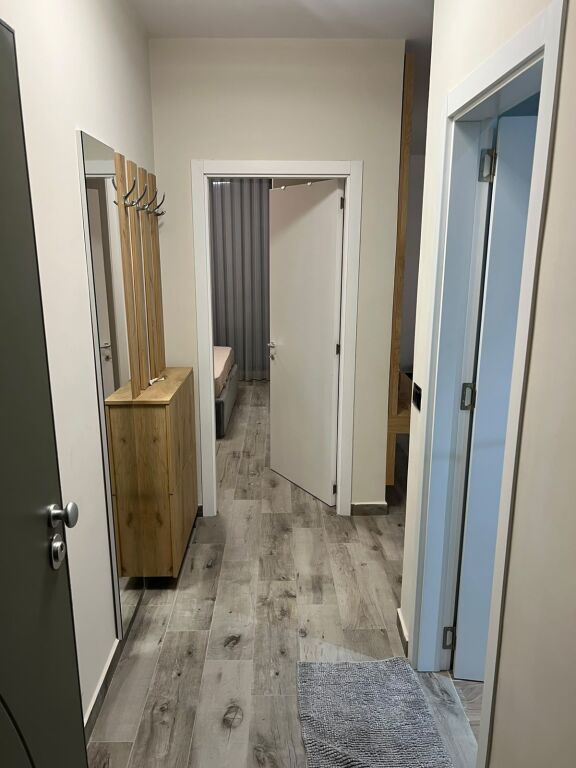 🏡 APARTAMENT 1+1 ME PARKIM ME QIRA | PRANË TEG