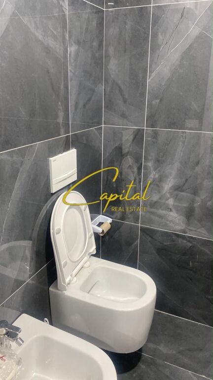 APARTAMENT ME QIRA 1+1 5 MAJI 50.000 LEKE