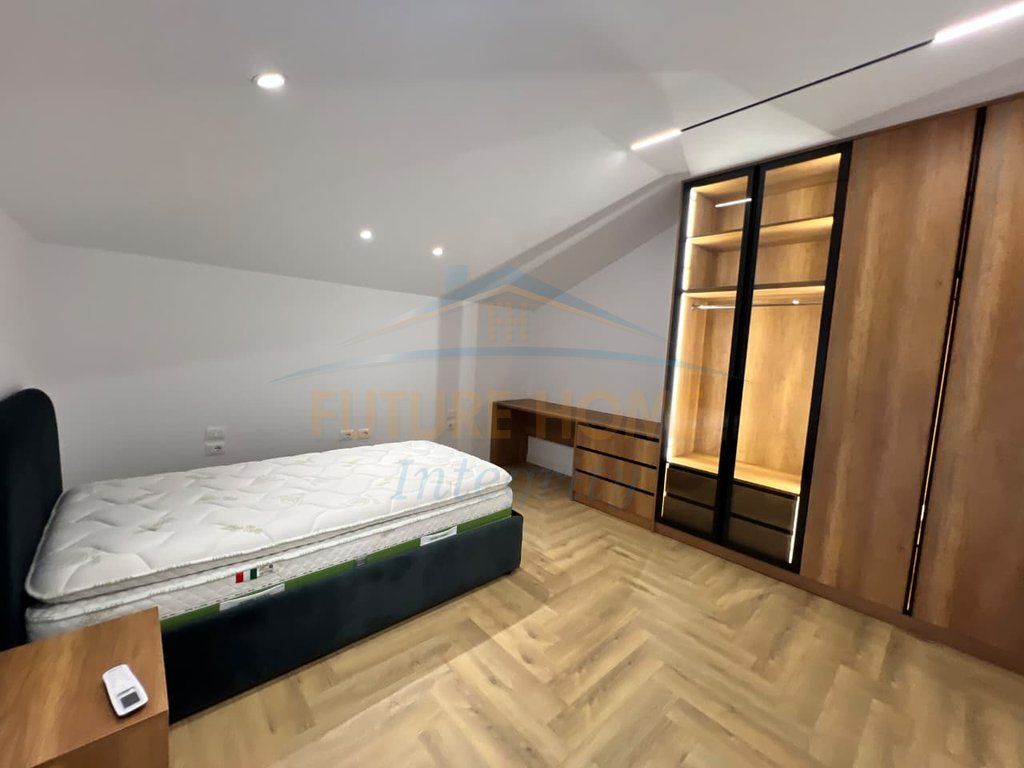 For rent, 2-Storey Villa+3 Parking Spaces, Old Sauk, Tirana.