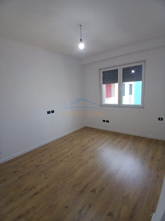 Shitet , Apartament 2+1 , Paskuqan , Tirane