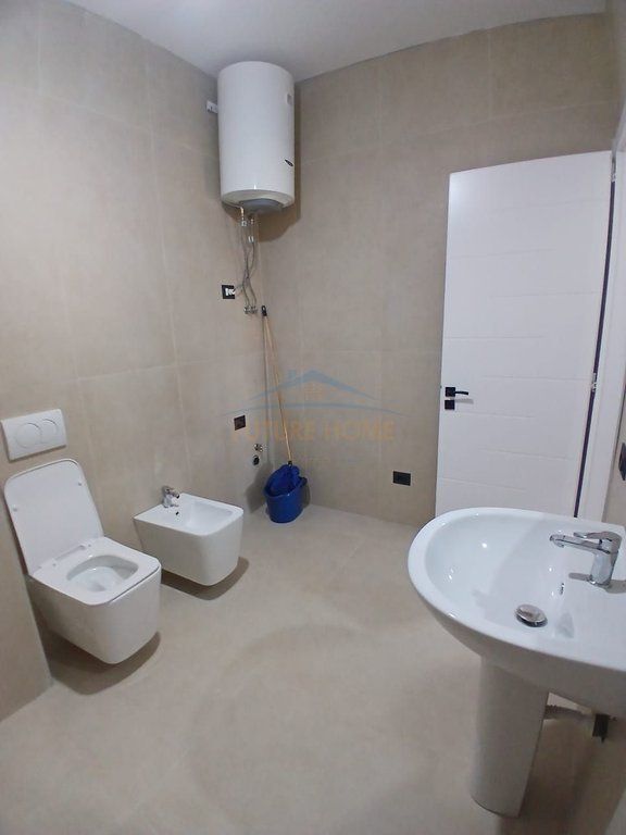Shitet , Apartament 2+1 , Paskuqan , Tirane