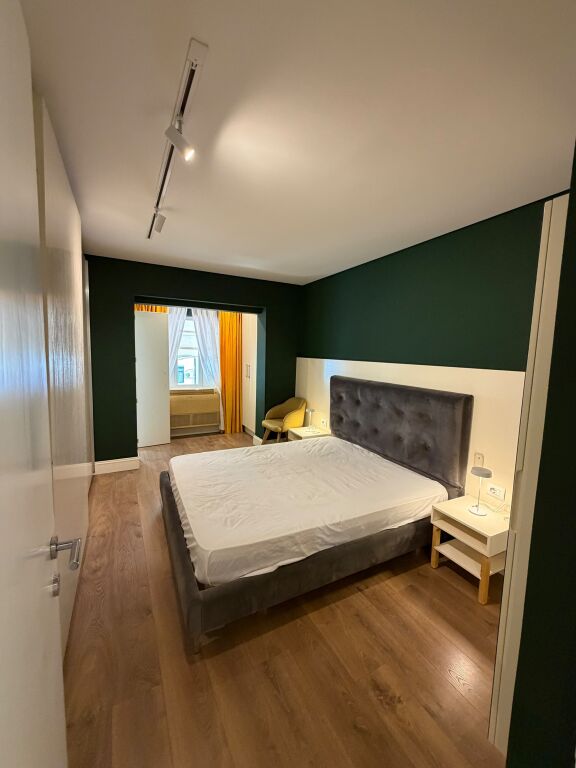 21-Dhjetori, affittasi appartamento moderno 2+1.