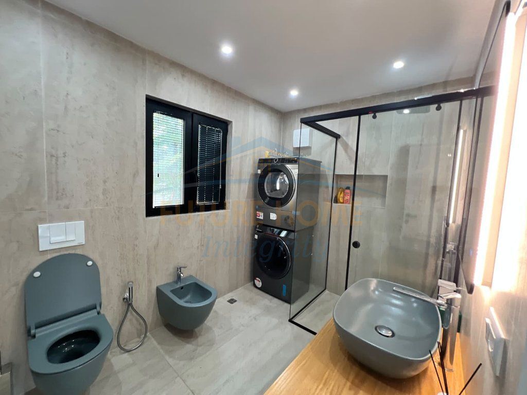 For rent, 2-Storey Villa+3 Parking Spaces, Old Sauk, Tirana.