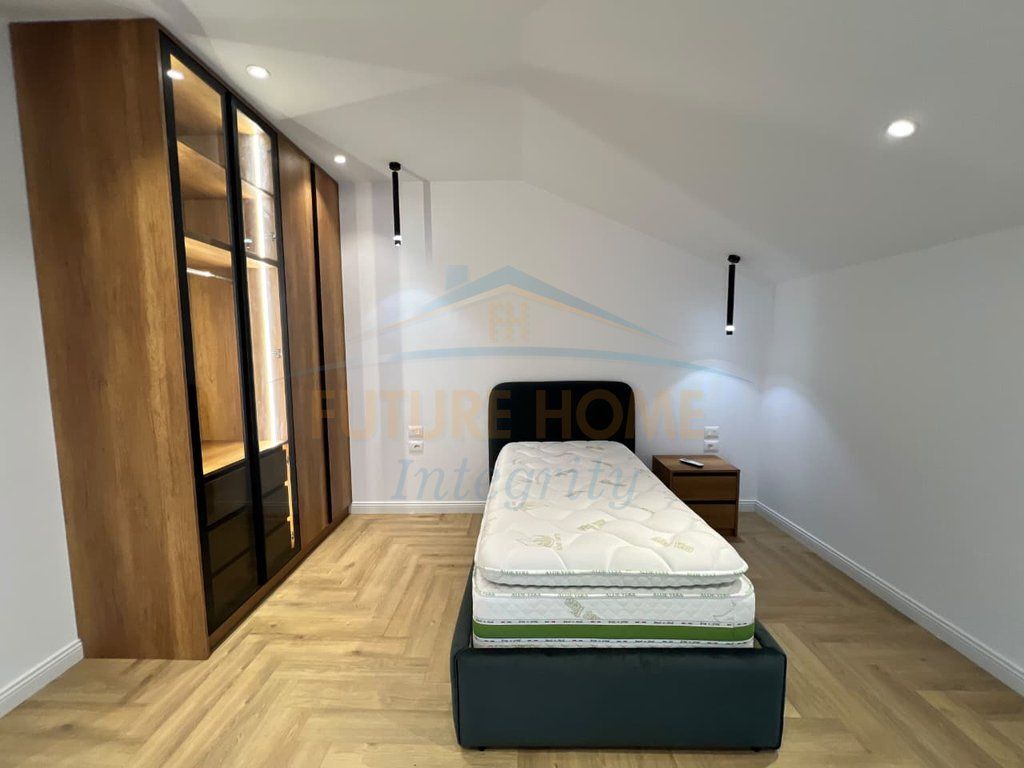 For rent, 2-Storey Villa+3 Parking Spaces, Old Sauk, Tirana.