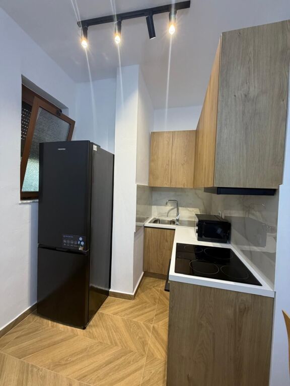 Vendesi Super Villa di 5 piani a Selite vicino alla scuola Marin Barleti a Tirana ID 3891