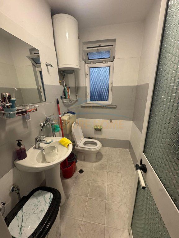 For sale, 2+1 apartment, Fresk, Tirana. 