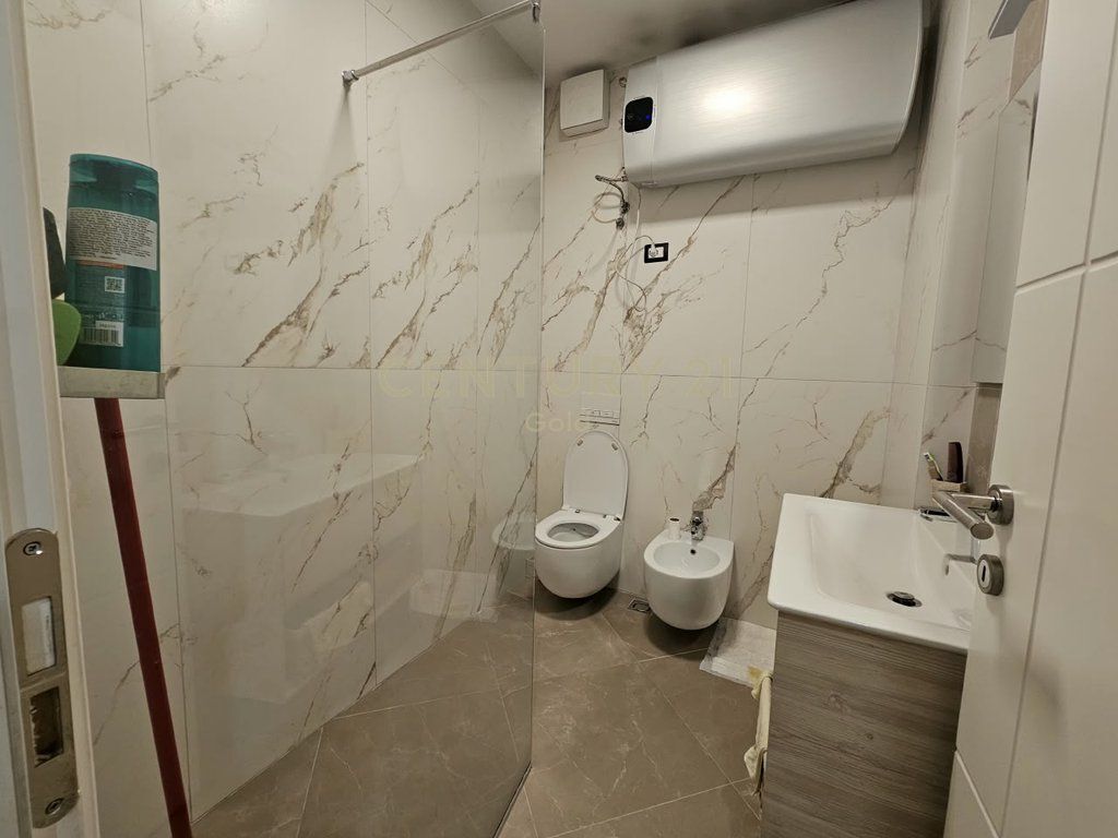 APARTAMENT 2+1 PER SHITJE TEK SELVIA!