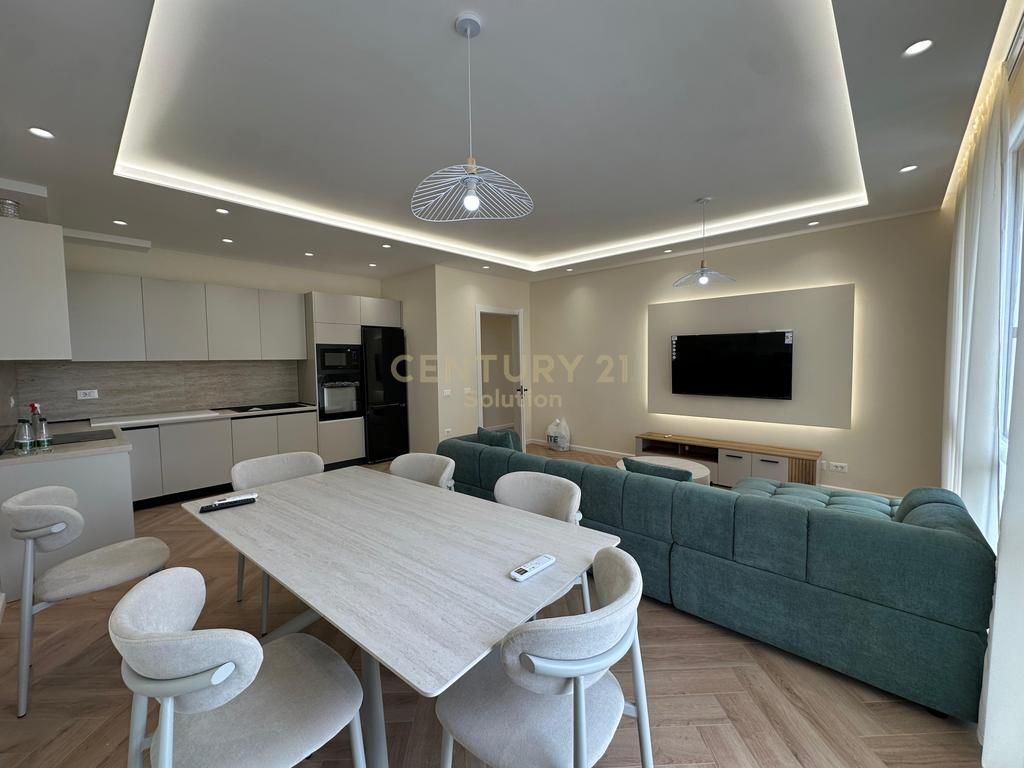 JEPET ME QIRA | APARTAMENT 2+1+2 + POST PARKIMI | TEK FARMACIA 10
