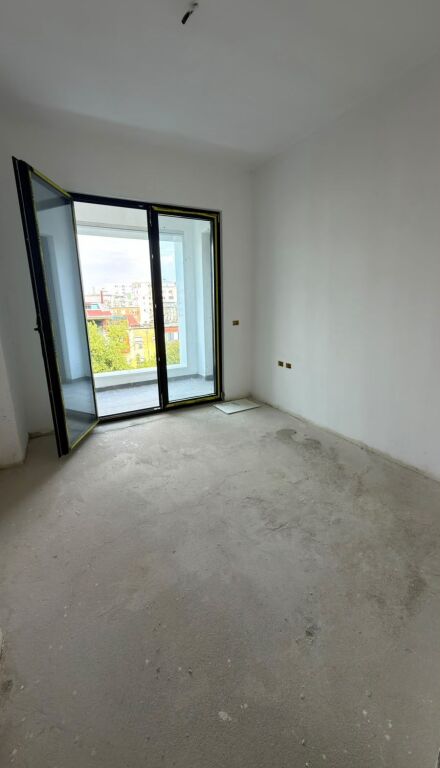 🏡 IN VENDITA | APPARTAMENTO 2+1+2 – VIA KAVAJËS