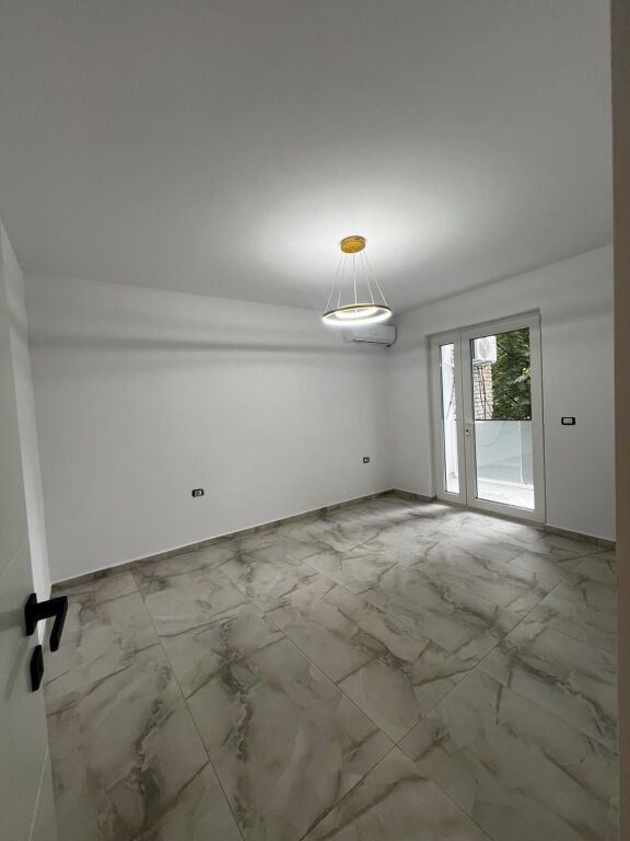APARTAMENT 1+1 ME QIRA – URA NISHARAKUT