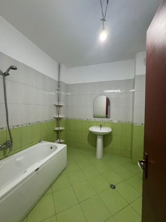 Apartament me qera 1+1 - 📍Jordan Misja ,prane kompleksit Gener 2 - 450 mije leke