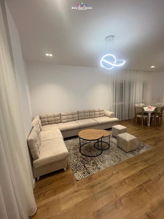 Apartament 2+1 Me Qera tek 5 Maji (ID B220678) Tirane