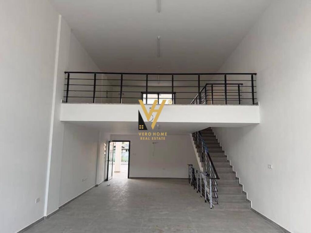 BUSINESS PREMISES FOR RENT 50 M2 ON PANORAMA STREET 60,000 LEKE