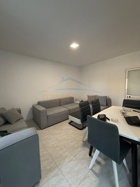 For sale, 2+1 apartment, Fresk, Tirana. 