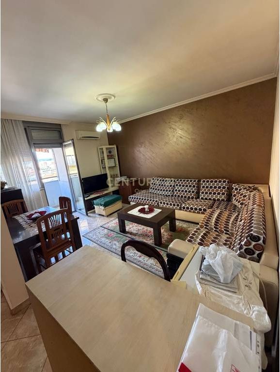 Shitet Apartament 2+1 – CONDOR CENTER Rruga e Kavajës* 179,000 € 17,900,000 Lekë