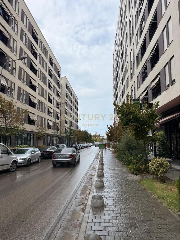 SHITET APARTAMENT 2+1 NE RRUGEN 5 MAJI 165,000 €