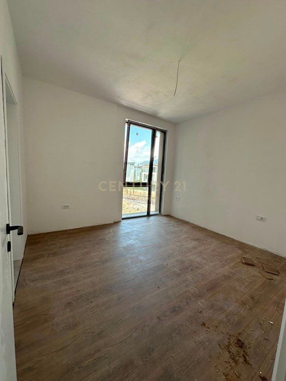 APARTMENT 2+1+2 FOR SALE "LAKE DIAMOND RESIDENCE", DRY LAKE-TIRANA!