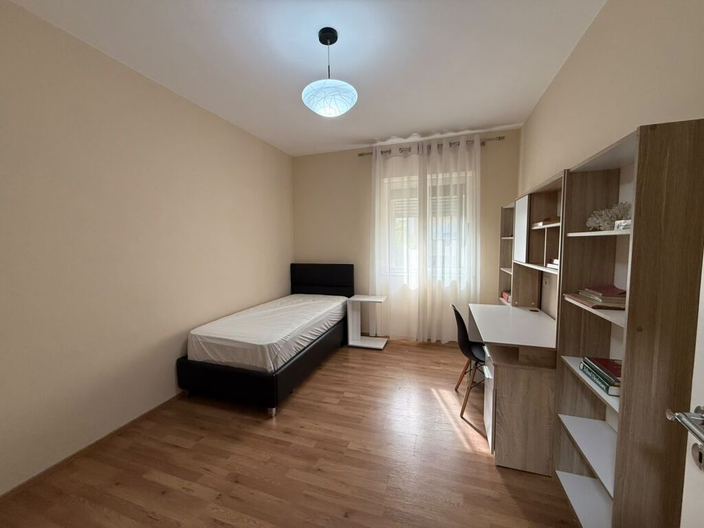 Apartament 2+1 per qera Rruga e Durresit !