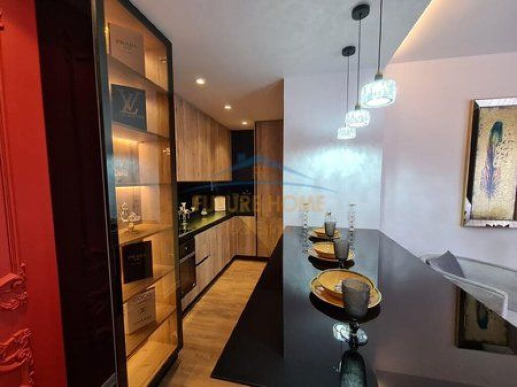 Qera, Apartament 1+1+Post Parkimi , Rruga e Kosovareve, Tirane