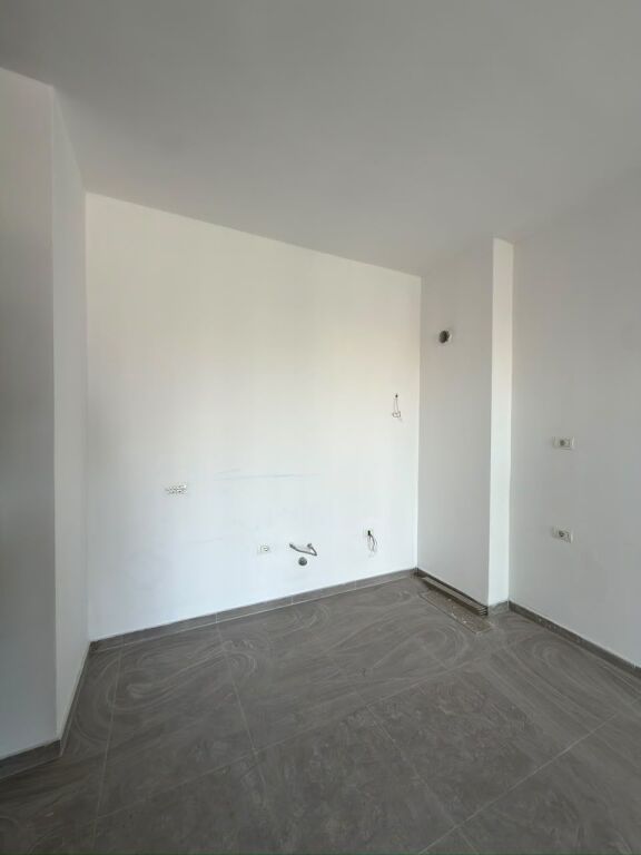 🏡 APARTAMENT 1+1 PËR SHITJE – ISH PARKU