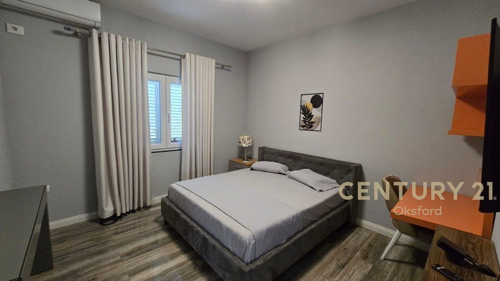 JEPET ME QIRA APARTAMENT 2+1+PARKIM NE SAUK 650 € /Muaj