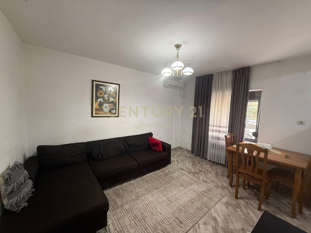 Shitet 2+1 ne Xhamllik, Tirane - 160'000 EURO