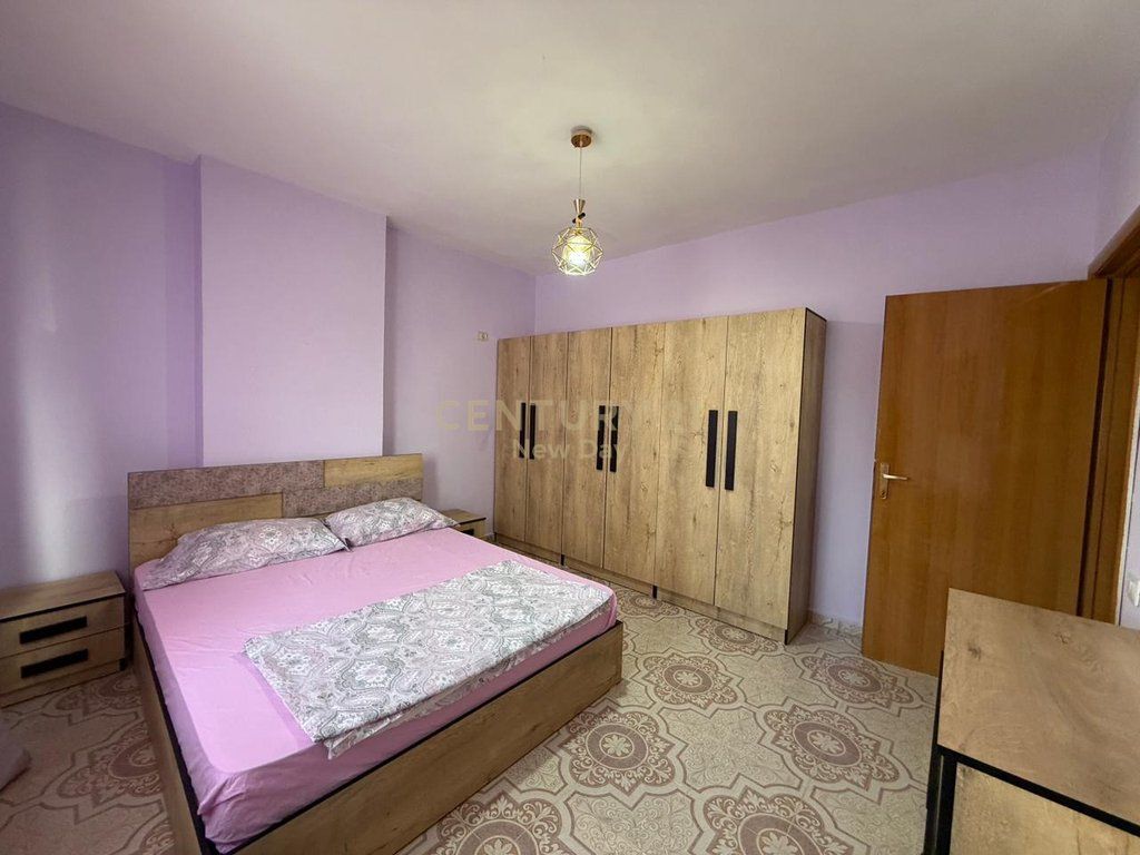 Apartament 2+1 me Qira pranë Markates