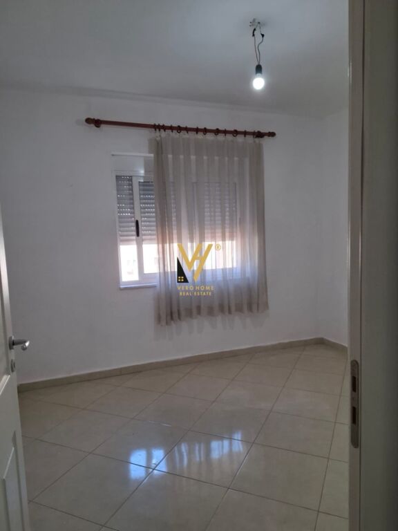 JEPET APARTAMENT 2+1+BLK ME QIRA TE RRUGA E ELBASANIT 40.000 LEKE