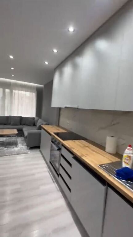 Shitet Apartament 2+1+2 i mobiluar tek ish fusha e aviacionit
