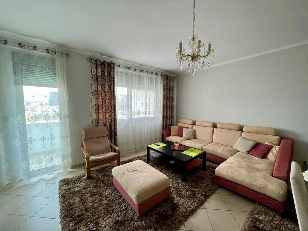 🏠 SHITET Apartament 3+1 📍 Rruga e “Kavajes” ✨
