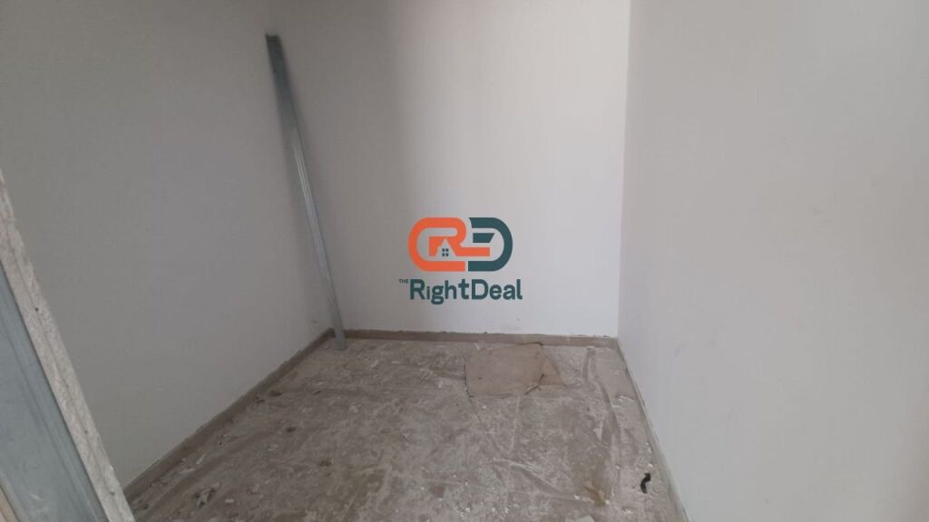 Tek Vertikal Forest, Perballe Stadiumit Air Albania, Jepet Me Qira Ambient Ideal Per Zyra Apo Klinika !!!
