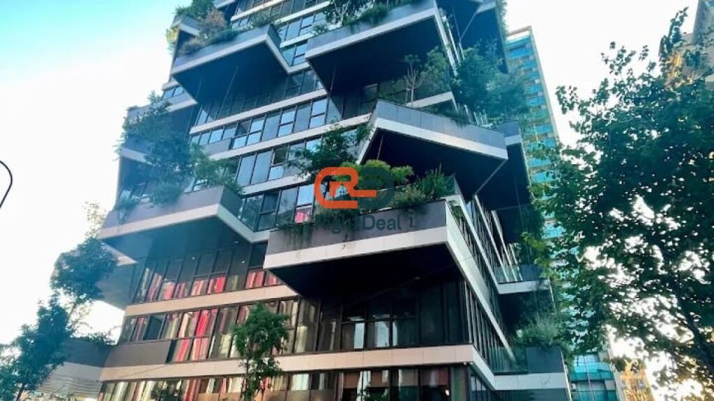Tek Vertikal Forest, Perballe Stadiumit Air Albania, Jepet Me Qira Ambient Ideal Per Zyra Apo Klinika !!!