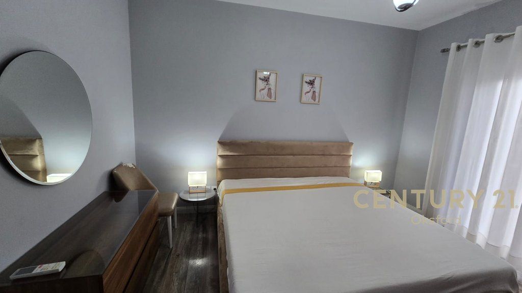 JEPET ME QIRA APARTAMENT 2+1+PARKIM NE SAUK 650 € /Muaj